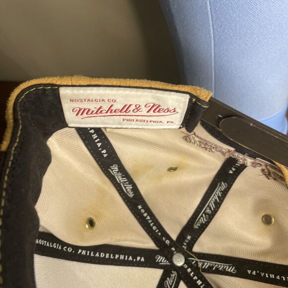 Rear Mitchell & Ness Hat/Cap SnapBack Chicago Bulls Tan/Brown Suede Like EUC - Picture 8 of 9